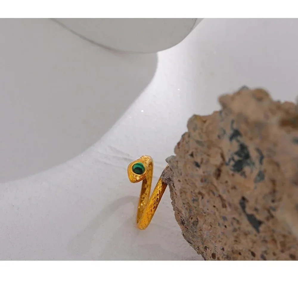 NEW 18K Gold Plated Emerald Snake Serpent Resizable Ring - Picture 7 of 9